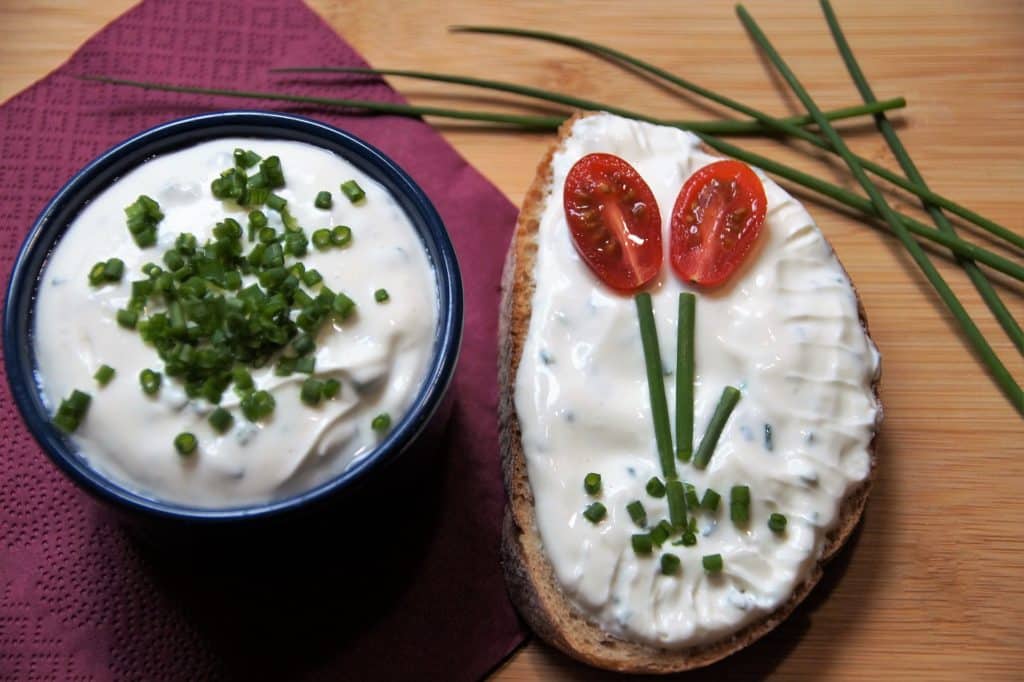 Cottage Cheese with Wheat Crackers
