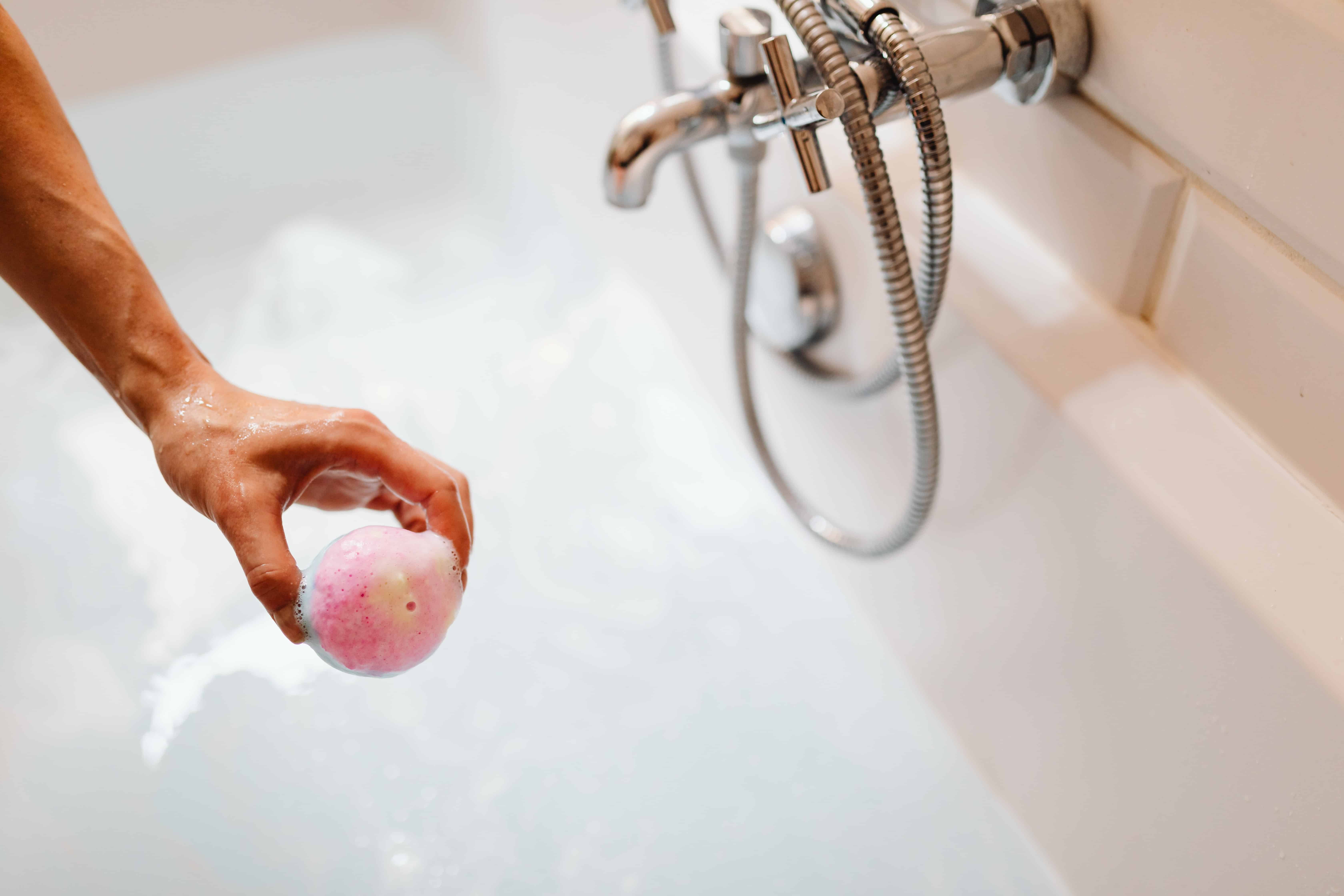 The Best Kris Kringle Gift Ideas for Every Budget: Bath Bomb